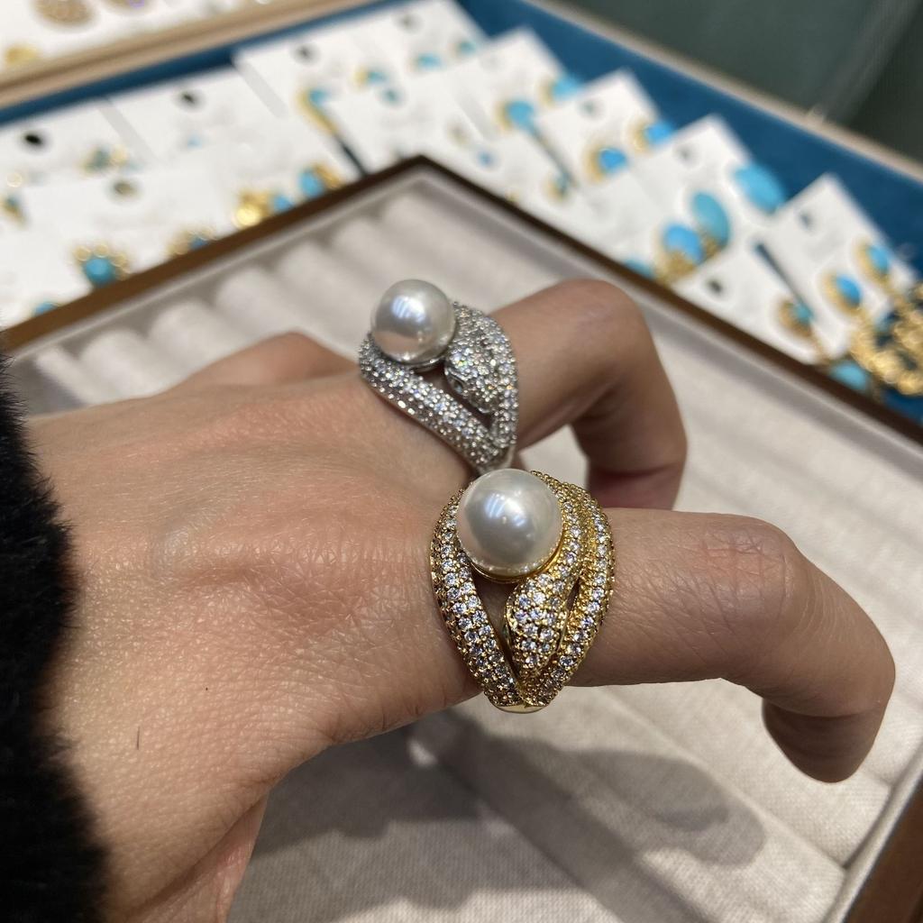 Кольцо с жемчугом в виде змеи, полное бриллиантов, женское, нишевое, дизайн, легкое, роскошное, открытое кольцо, изысканное, холодное, ветреное кольцо