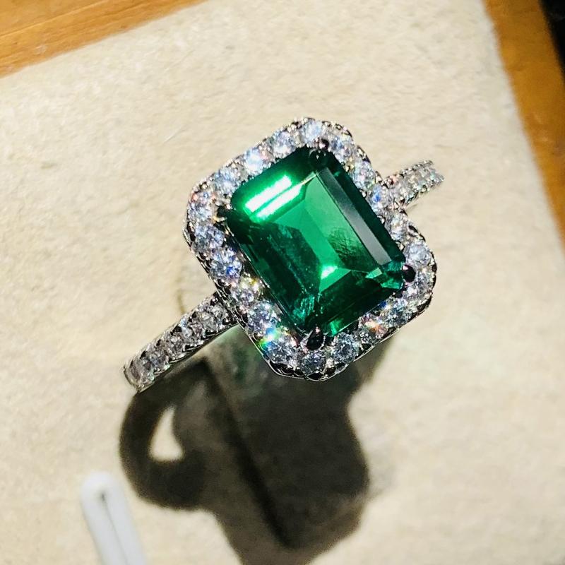 Square Green CZ Women Rings Luxury Accessories for Anniversary Party Temperament Elegant Female Rings Gift Trendy Jewelry