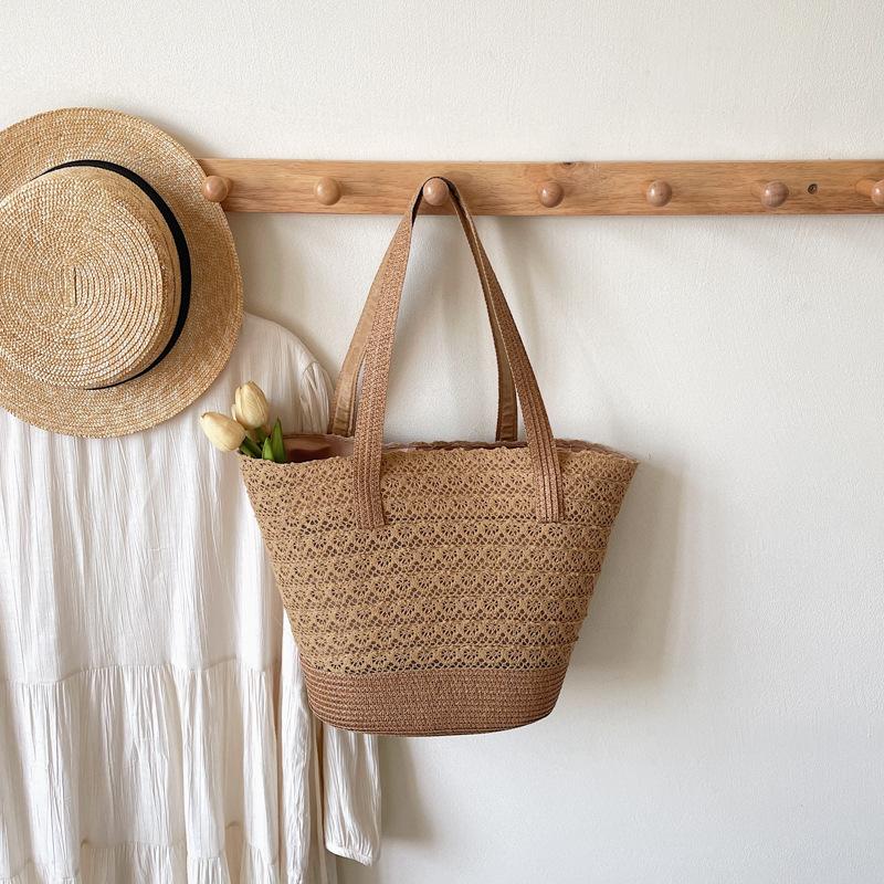 2025 woven straw bag summer new commuter large capacity striped shoulder fashion beach bag women