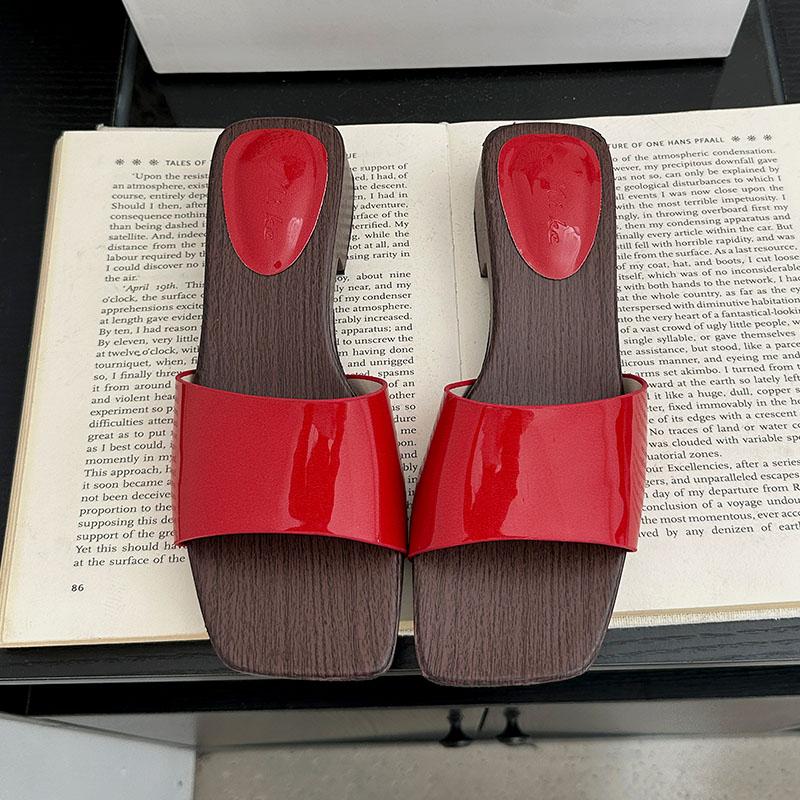 Fashion 2025 New Luxury Ladies Heeled Slippers Shoes Summer Beach Female Slides Sandals Fashion Square Toe Women Low Heel Slippers Shoes