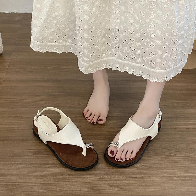 Design Sense Roman Shoe Temperament French Heel Metal 2025 Summer New Slope Niche Buckle Cover Toe Platform Sandals Women