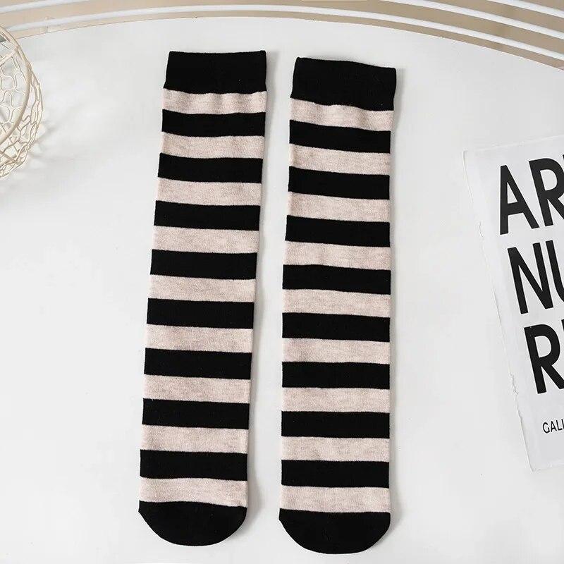 1 пара модных детских гольфов для девочек, длинные гольфы в полоску в стиле ретро, ​​длинные чулки для детей, аксессуары для школьной одежды