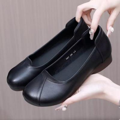 Осенние Новые Женские Кожаные Туфли - Мягкая Подошва, Низкий Каблук, Лоферы Слипоны для Мам Среднего Возраста, Удобная Повседневная Обувь