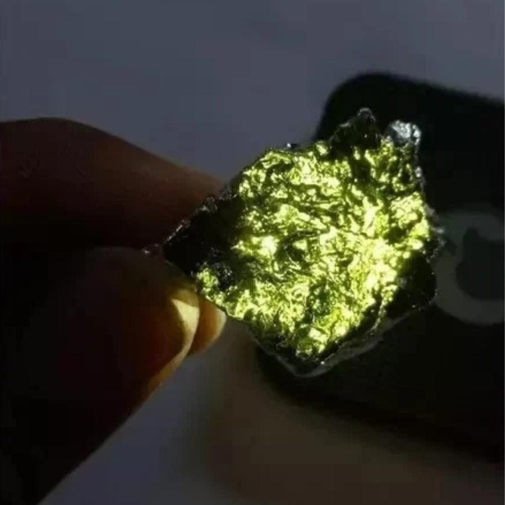 Certified Natural Moldavite Stone Green Tektite Collectible Loose Gemstone Specimen