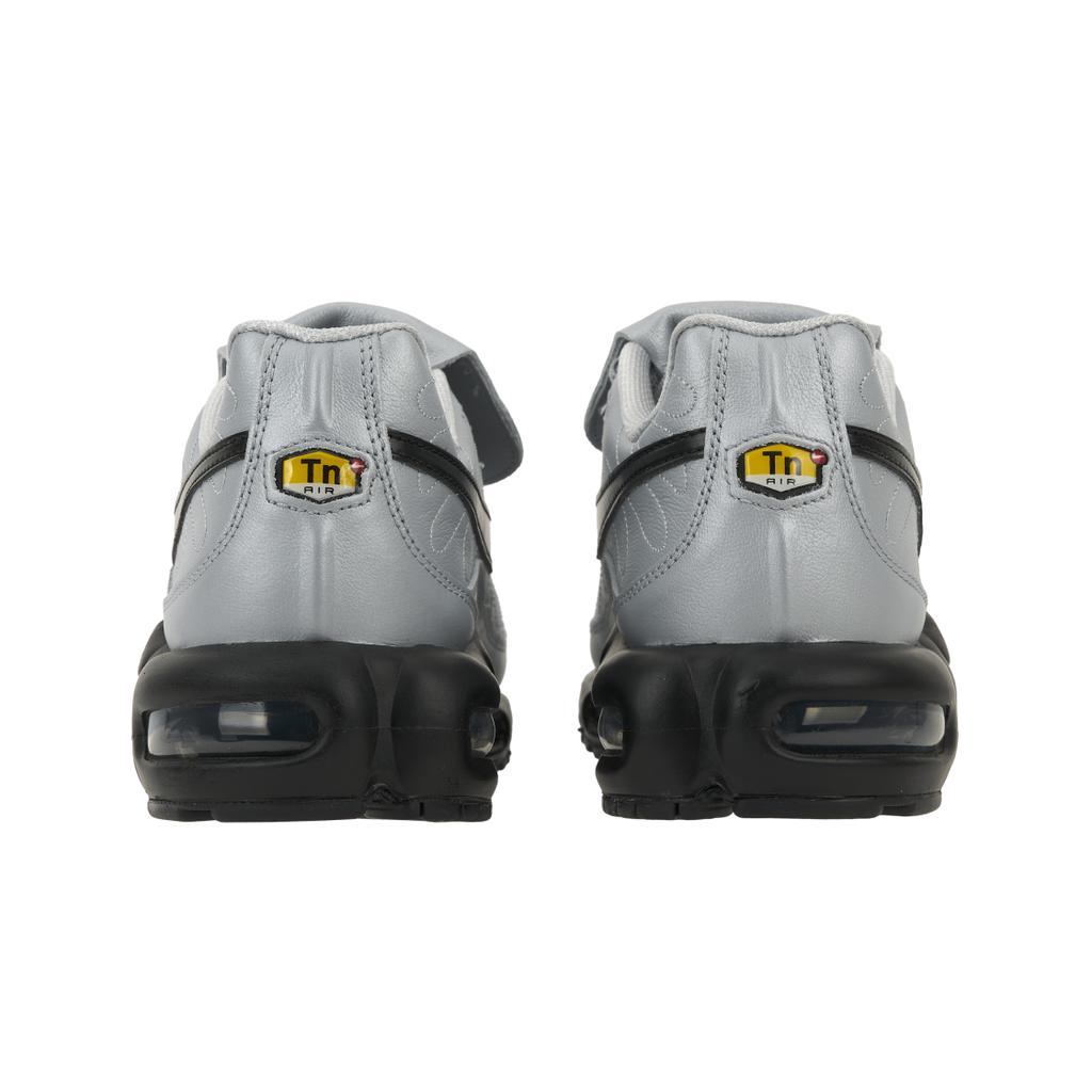 Nike Air Max Plus Tiempo Wolf Grey мужские кроссовки черный металлик-серебристый HM6850-001