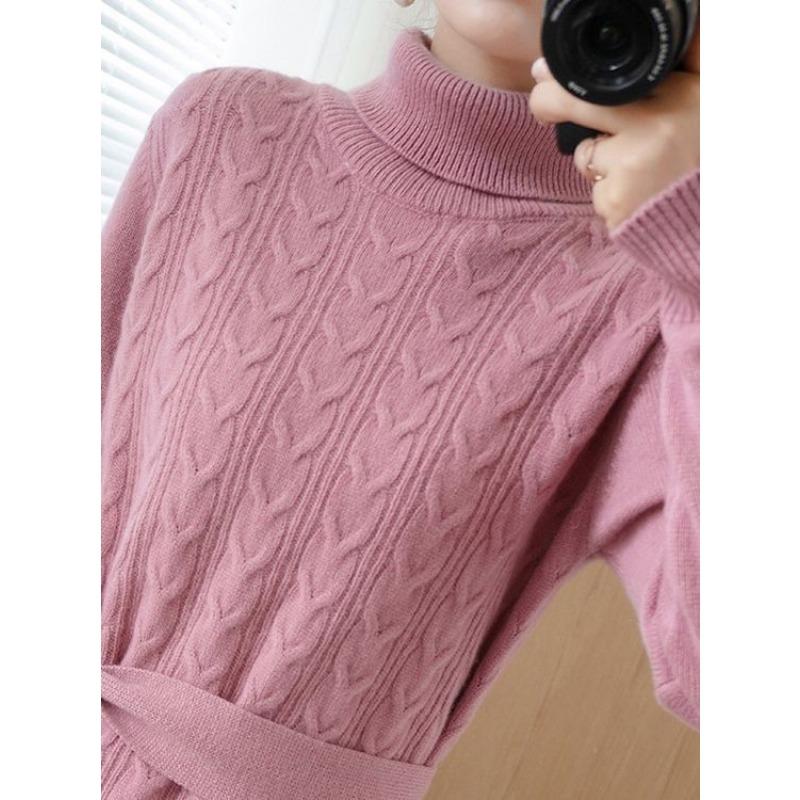 Вязаное платье с высоким воротом и шнуровкой на талии для женского осенне-зимнего сезона, новое, свободное и тонкое, платье-свитер-праймер до колена для женщин