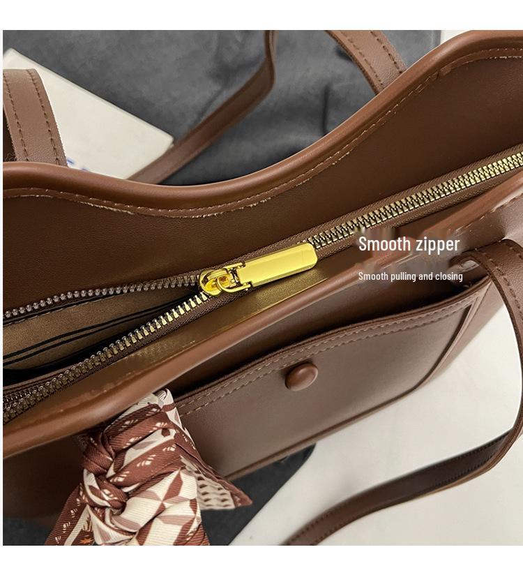 Женская сумка через плечо большой вместимости 2024 года — простая, фактурная сумка-тоут с контрастной строчкой для студентов колледжей и поездок на работу