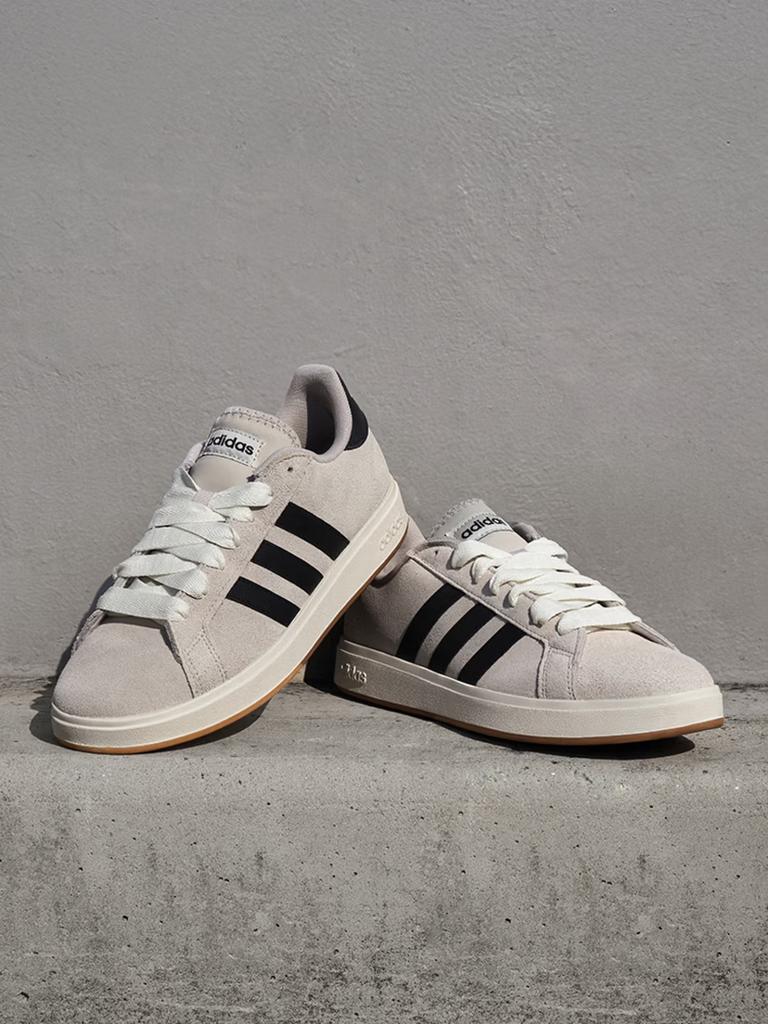 Adidas "Хлебные кроссовки" GRAND COURT BASE 00-х Повседневные низкие кроссовки Adidas JR5544