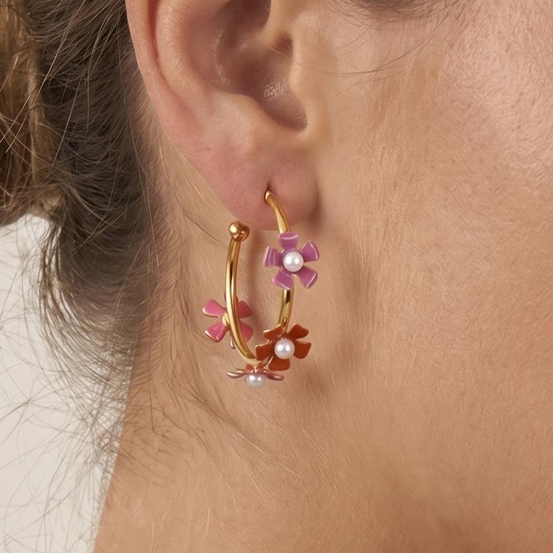 French Gentle Wind Three-dimensional Flower Earrings Small Flower Imitation Pearl Opening C-Type Earrings Stainless Steel Jewelry