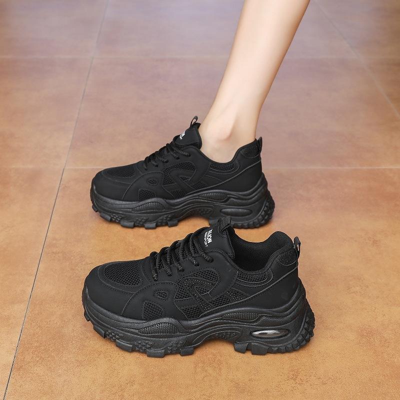 Белые кроссовки на платформе White Dew для женщин, новинка 2025 года, сетчатые дышащие серебристые спортивные туфли кэжуал на танкетке 7 см