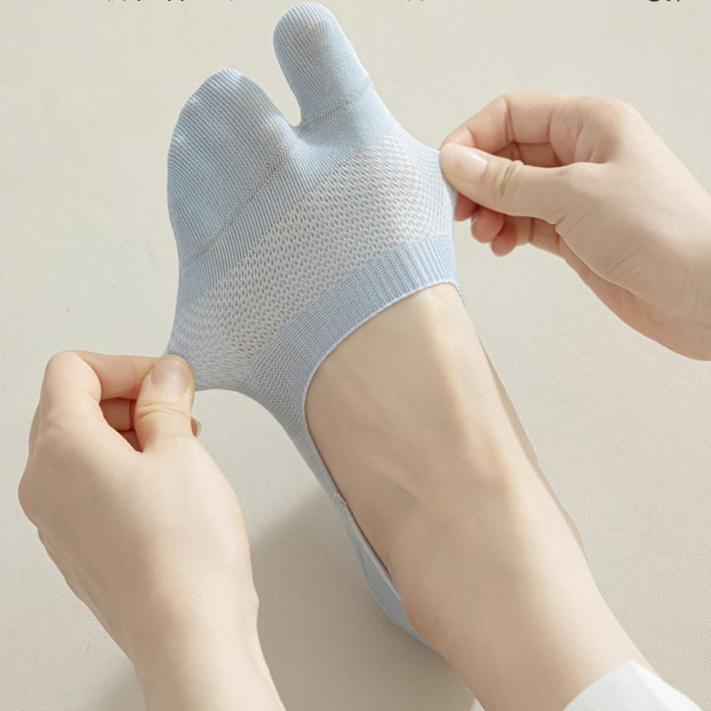 Cotton Separate Toe Boat Socks Low Cut Non-slip Two Toe Socks Casual Invisible Tabi Socks  Female