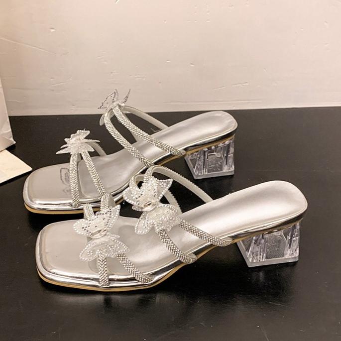Fashion With Skirt Rhinestone Sandals and Slippers for Women in Summer New Square Toe Open Toe Bow Crystal Block Heel Pumps