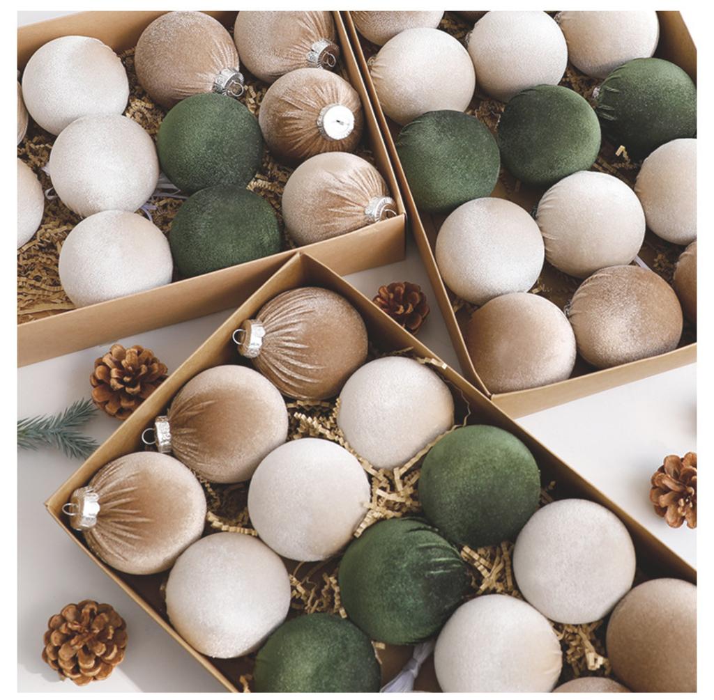 44 3-6cm Christmas flannel balls Christmas tree decorative pendants