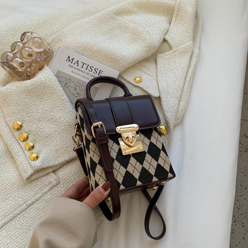 Модная сумка в французском стиле 2023 Весна Новое поступление Популярная сумка-тоут через плечо для женщин