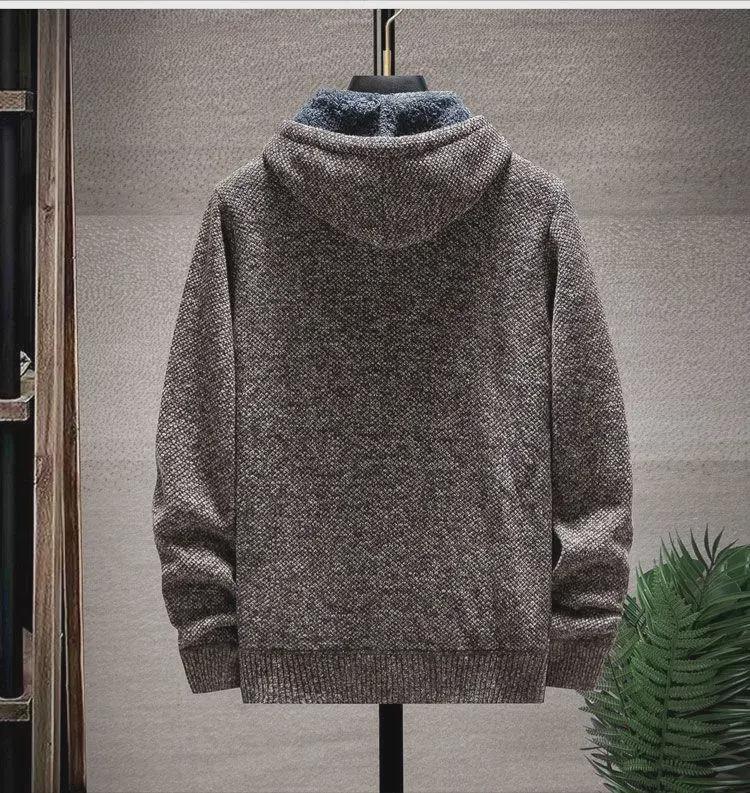 Мужской толстый плюшевый свитер-кардиган с капюшоном и воротником-стойкой на осень/зиму