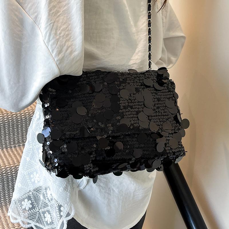 Niche Personality Модная маленькая квадратная сумка Новый стиль Сращивание пайеток Модная простая цепочка через плечо Маленькая квадратная сумка