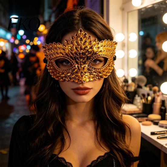 Comfortable Fit Face Mask Rhinestone Masquerade Mask, Adjustable Eye for Halloween Party Ball Gala Women Cosplay, Sparkling Hollow Costume Dance Photo