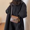 Сумка Новая Женская Осенне-Зимняя Универсальная Модная Ретро Нишевый Дизайн Одноплечевая Кроссбоди Маленькая Квадратная Сумка