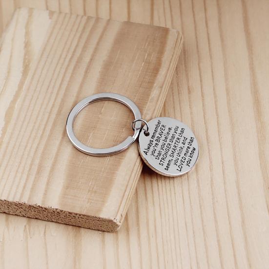 Круглый кулон «Ты храбрее» Вдохновляющий брелок для ключей