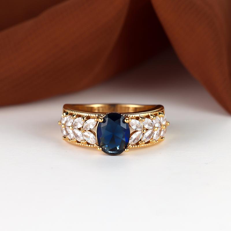 Vintage Palace Style Hollow Out Green Stone Finger Rings For Lady Luxury Gold Color Wedding Rings Jewelry Gifts