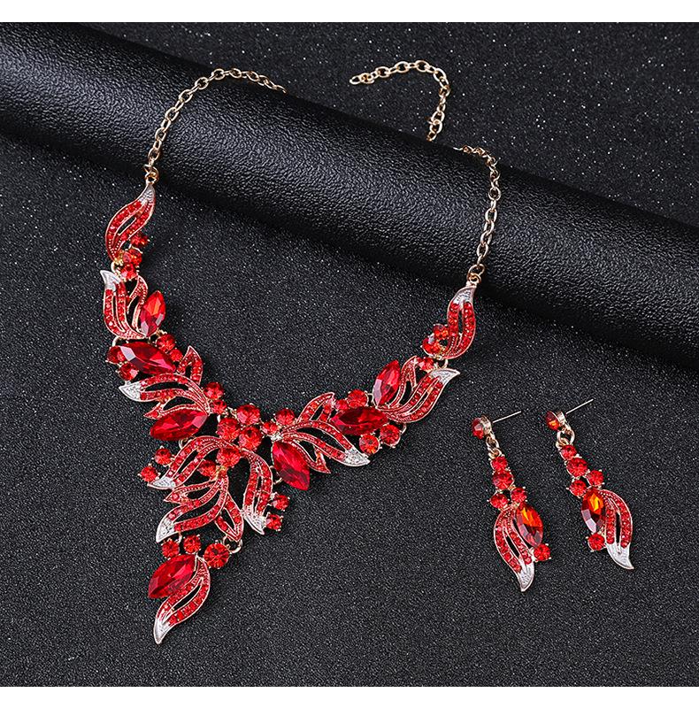 Преувеличенный ретро набор ожерелий с масляной живописью: Европейский и американский дизайн Ключичная цепочка Аксессуар для свитера