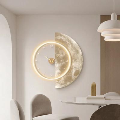 Роскошные настенные часы Современные светодиодные настенные часы для столовой Эстетические домашние вещи Спальни Украшения Аксессуары для дома Интерьер