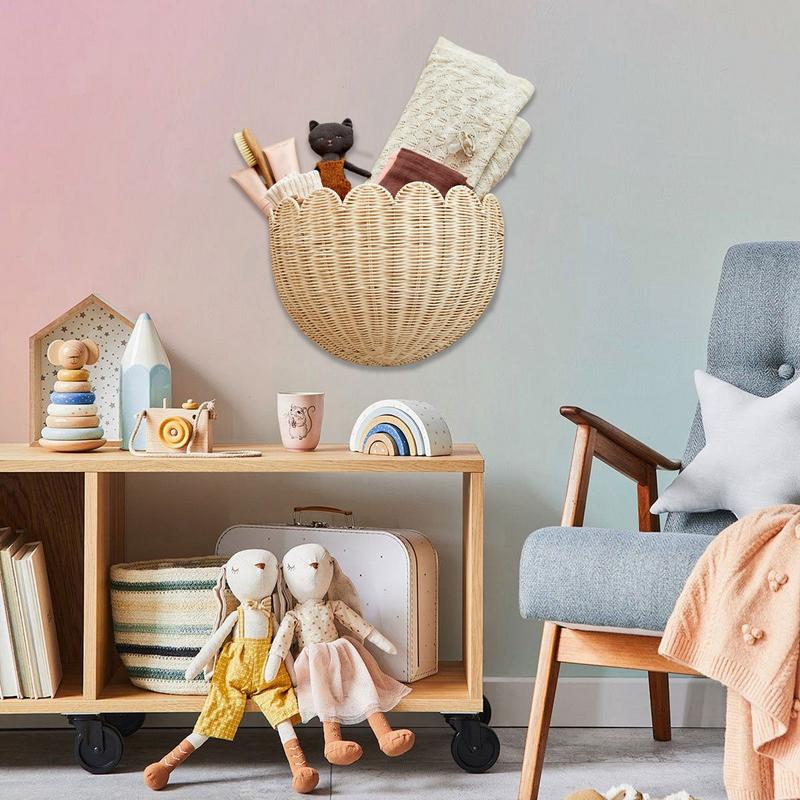 Rattan Handwoven Storage Organizer Rattan Wicker Wall Basket Organizer Scalloped Home Decor Storage for Living Room Study Nurser
