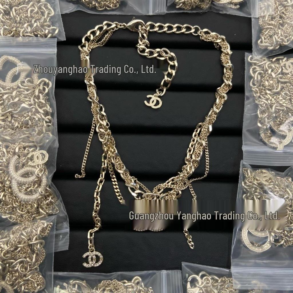 Высококачественное многослойное двойное ожерелье-кисточка с подвесками в виде буквы C для женщин от Seiko