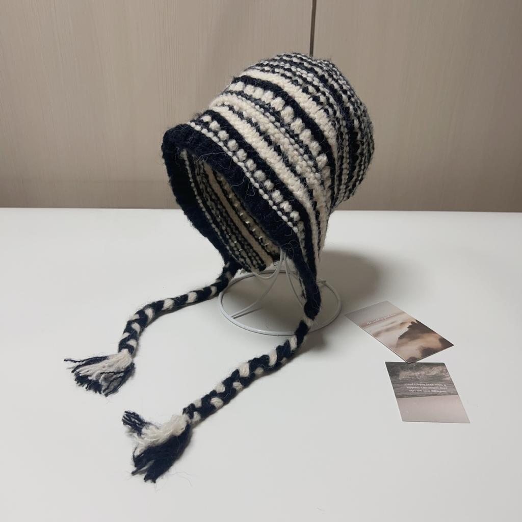 Vintage Striped Contrast Knitted Wool Baotou Hat Women's Autumn and Winter Ear Protection Braid Warm Pullover Wool Hat