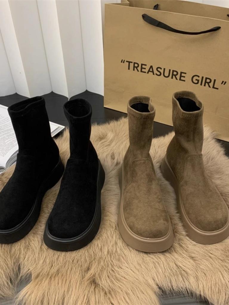 Модели осень-зима 2025 универсальная мода зарубежная интернет-знаменитость тонкие ботинки на толстой подошве мартин эластичные ботинки женские бархатные замшевые туфли