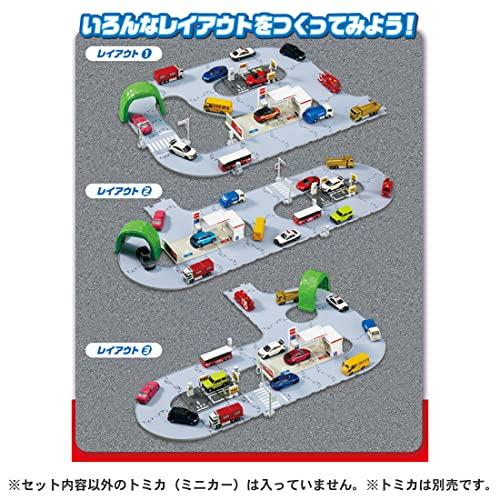 Набор Takara Tomy Tomica Town (с Томикой) - Полно городов и дорог! Игрушечная машинка-миниатюра для детей от 3 лет и старше