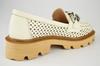 Перфорированные туфли с цепью Evromoda 145 36 Бежевые кожа