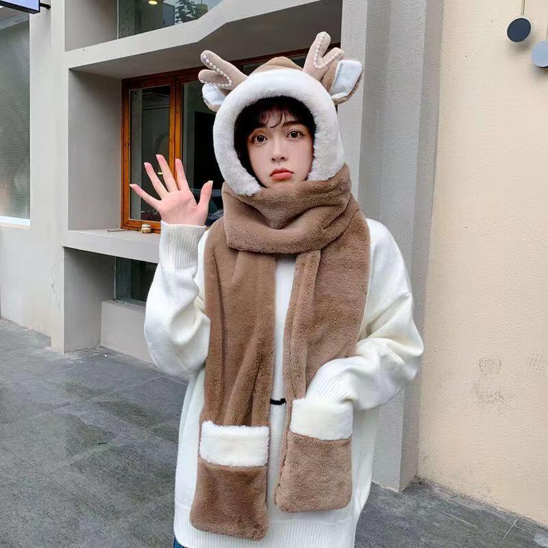 Pearl Antler Winter Hat Set