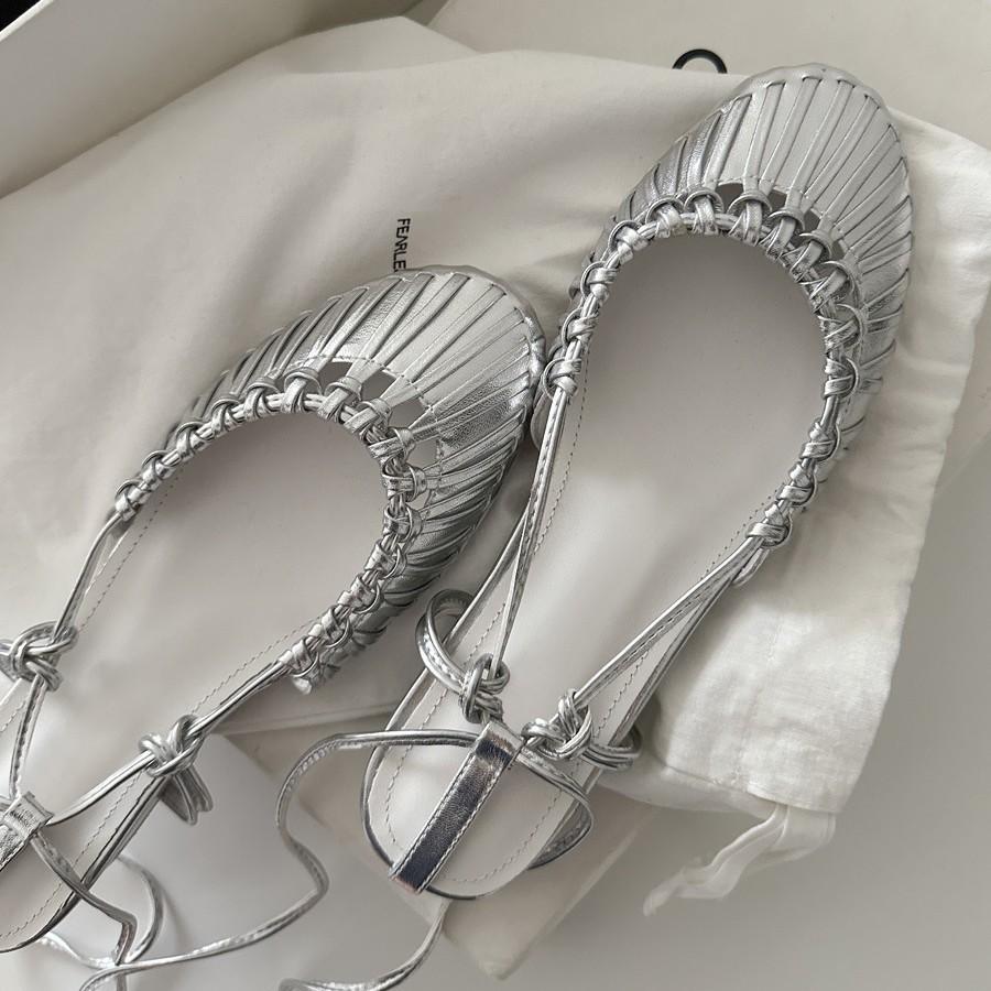 Sheepskin version~ French niche woven hollow strap bag head sandals low heel with skirt vacation Roman sandals