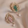 Elegant and Refined Leaf Brooch High-end Light Luxury Individual and Simple Diamond-encrusted Alloy Pin Anti-glare Brooch