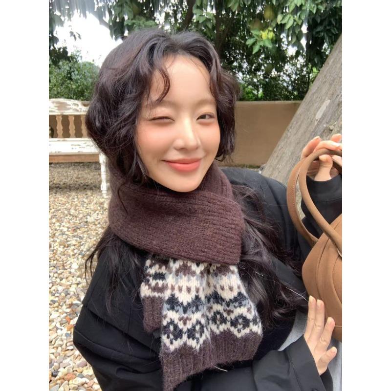 Retro Knitted Scarf Men's and Women's Fashion Simple Concave Shape Autumn and Winter Christmas Scarf Versatile Warm Tide