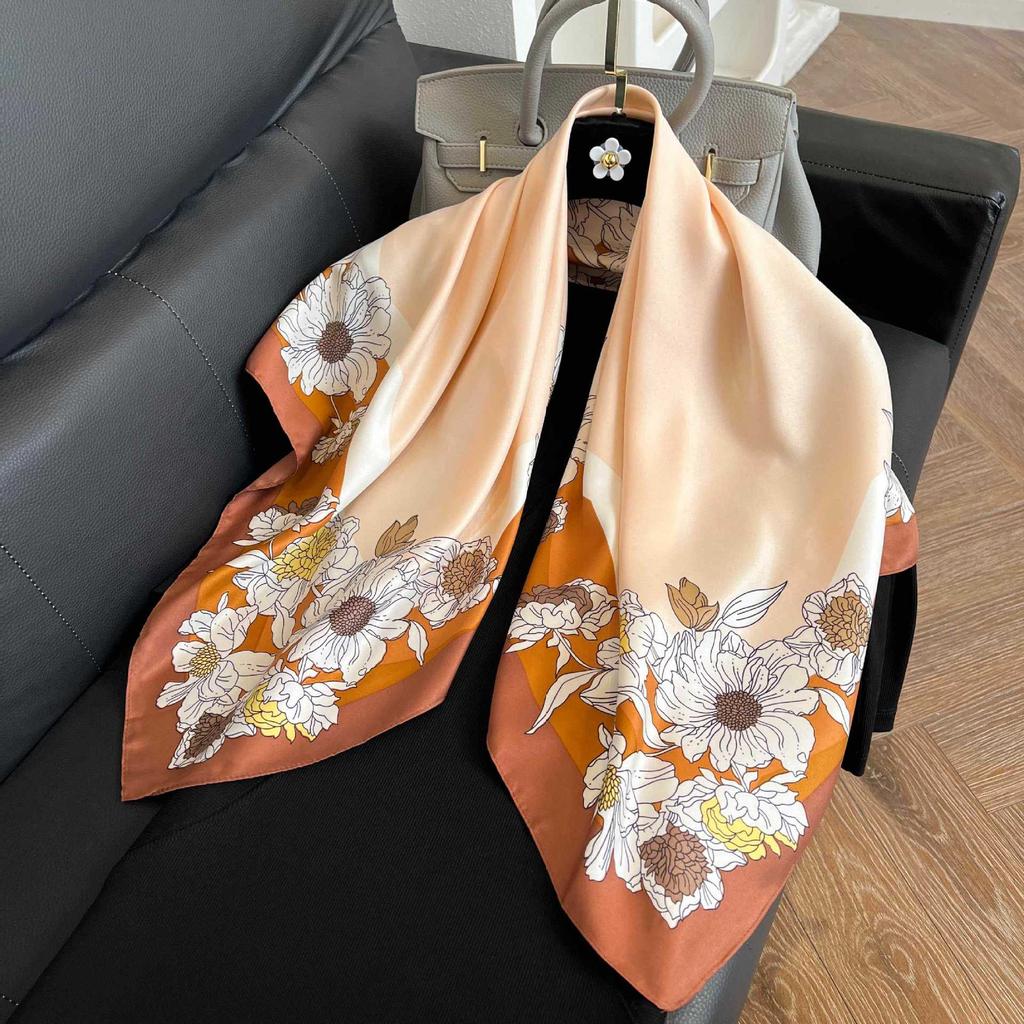 Color block silk scarf Korean version printing color matching scarf twill silk large square scarf 91x91cm shawl sunscreen travel headscarf