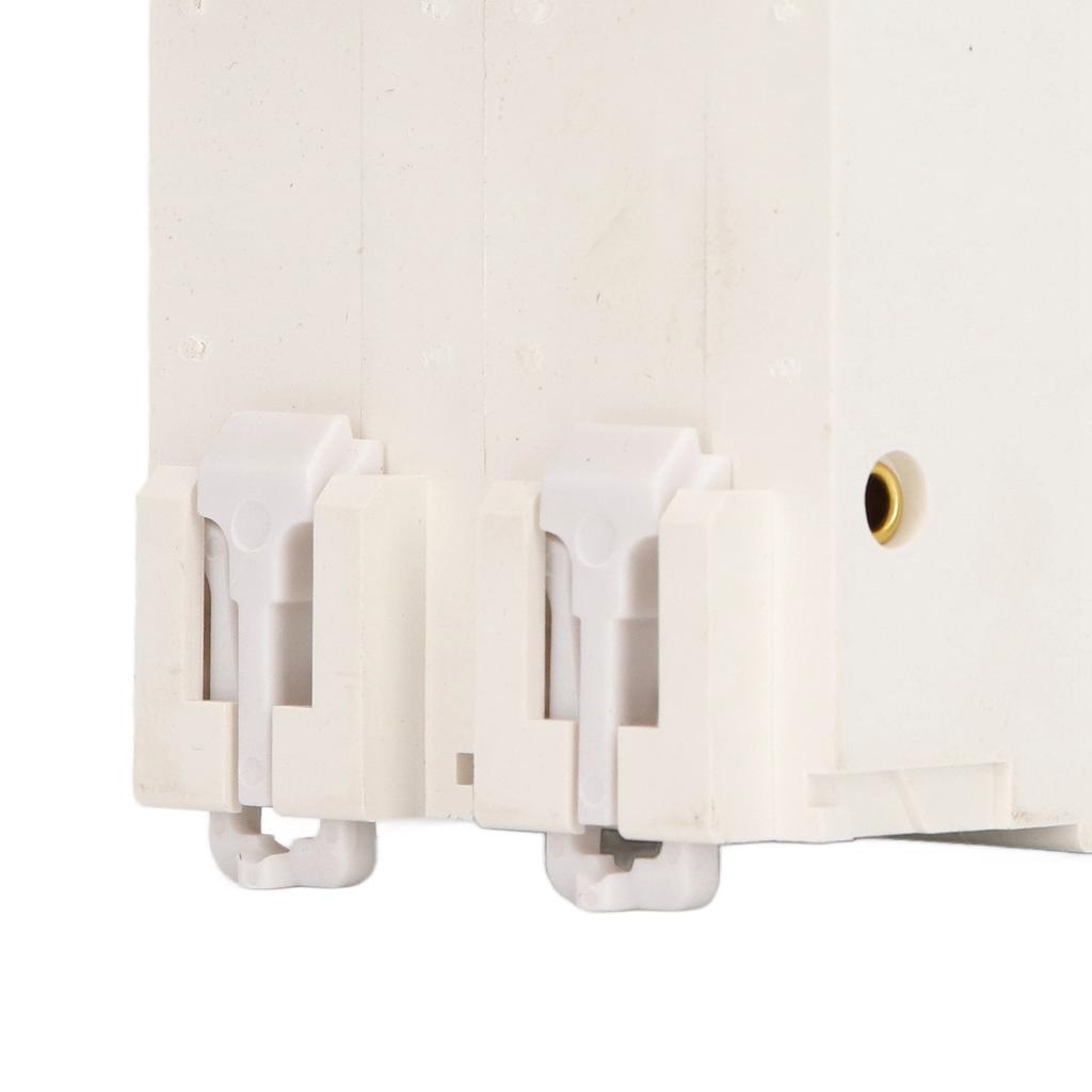 Circuit Breaker 2P D 47 125 100A DIN Rail ature Circuit Breaker for Solar PV System 1000V