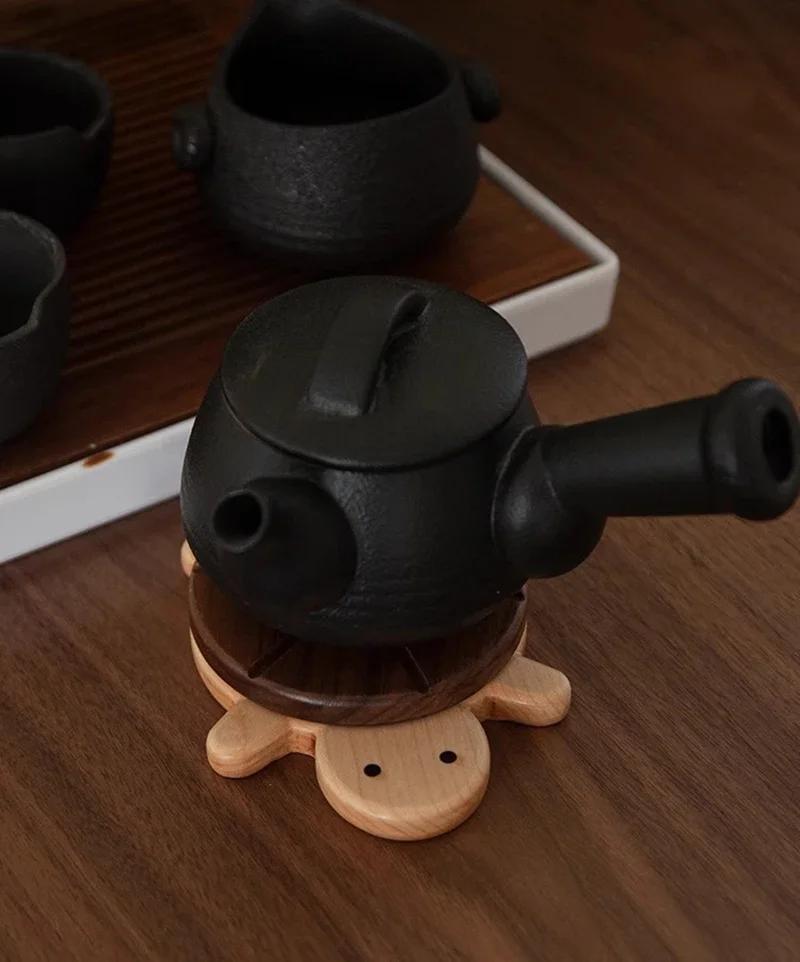 Creative Turtle Shaped Black Walnut Coaster Heat Resistant Wooden Table Decor Handmade Gift for Kitchen Dining