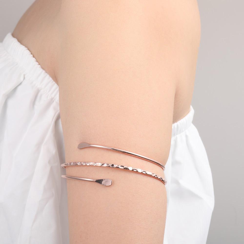 European and American Exaggerated Punk Arm Bracelet, Hollow Multi-layer Glossy Arm Ring, Snake-shaped Metal Bracelet Open Bracelet