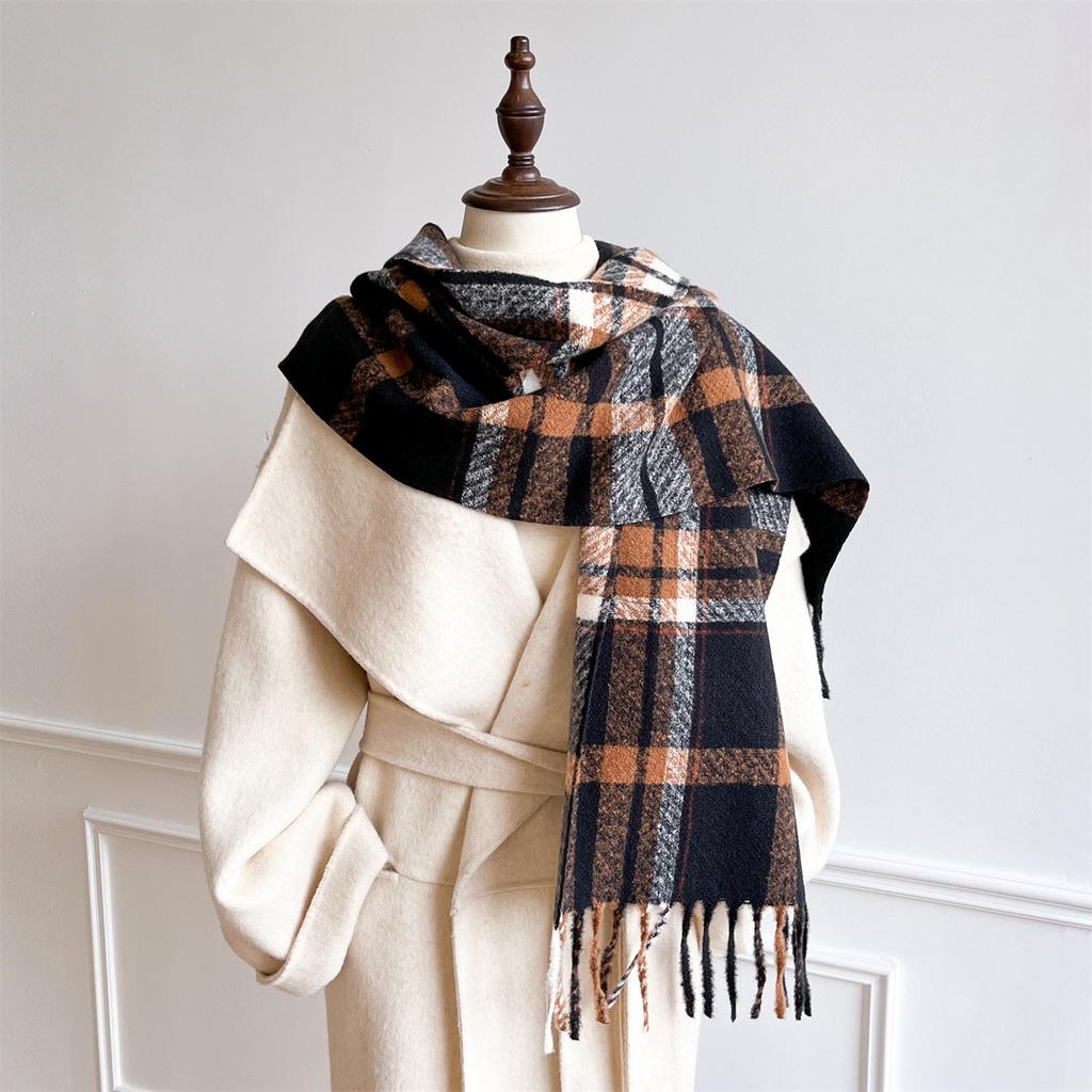 White Plaid Polyester Fringed Scarf Female Autumn And Winter Couple Warm Versatile Skin-Friendly Atmosphere Scarf