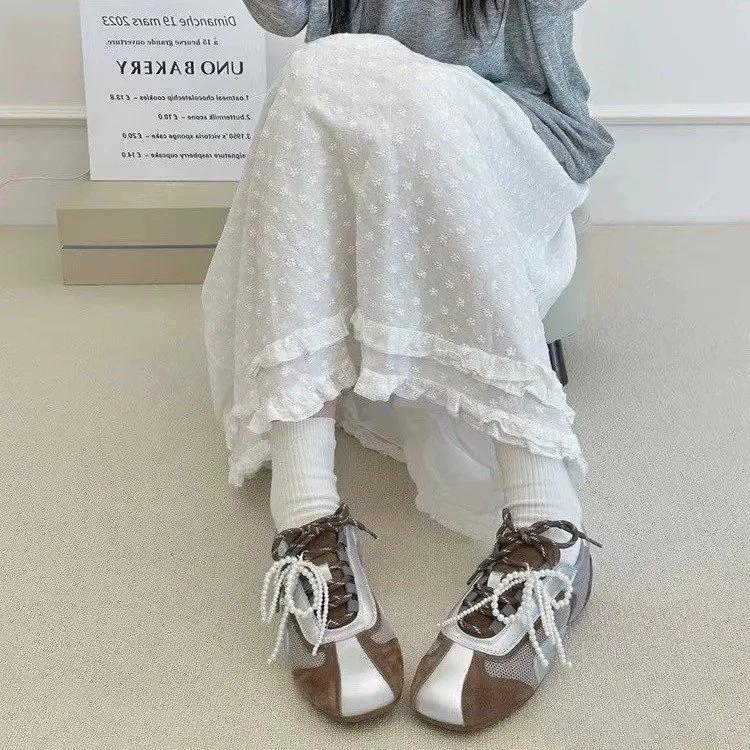 Модные плоские туфли с бусинами, повседневные кроссовки, женская обувь, спортивные лоферы, лето 2025, новый тренд, кроссовки на шнуровке, дизайнерский комфорт, zapatos mujer