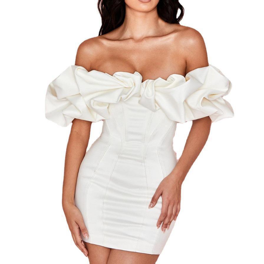 Elegant One-Shoulder Strapless Ruffle Dress with Waist-Hugging Fit and Hip-Wrapping Short Skirt