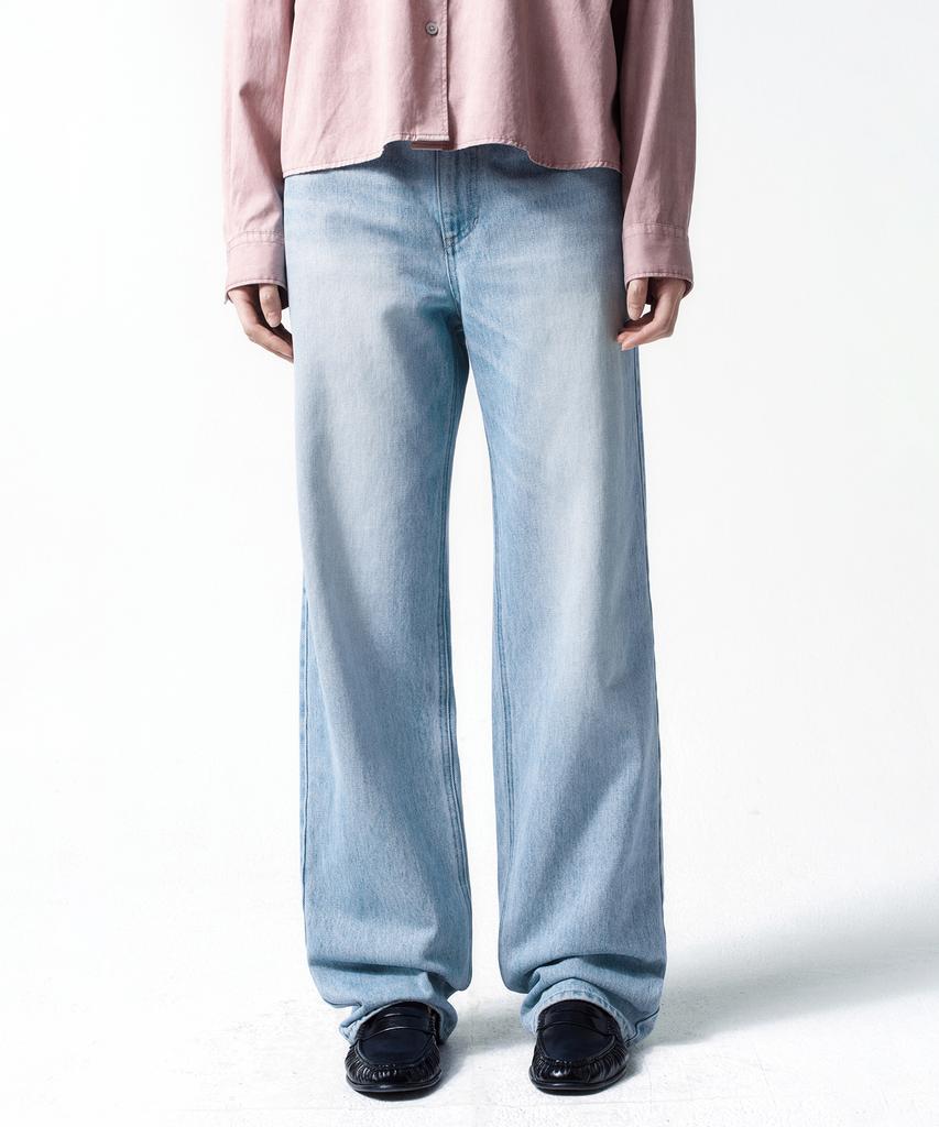 INSILENCE WOMEN Classic Washed Denim Light Blue