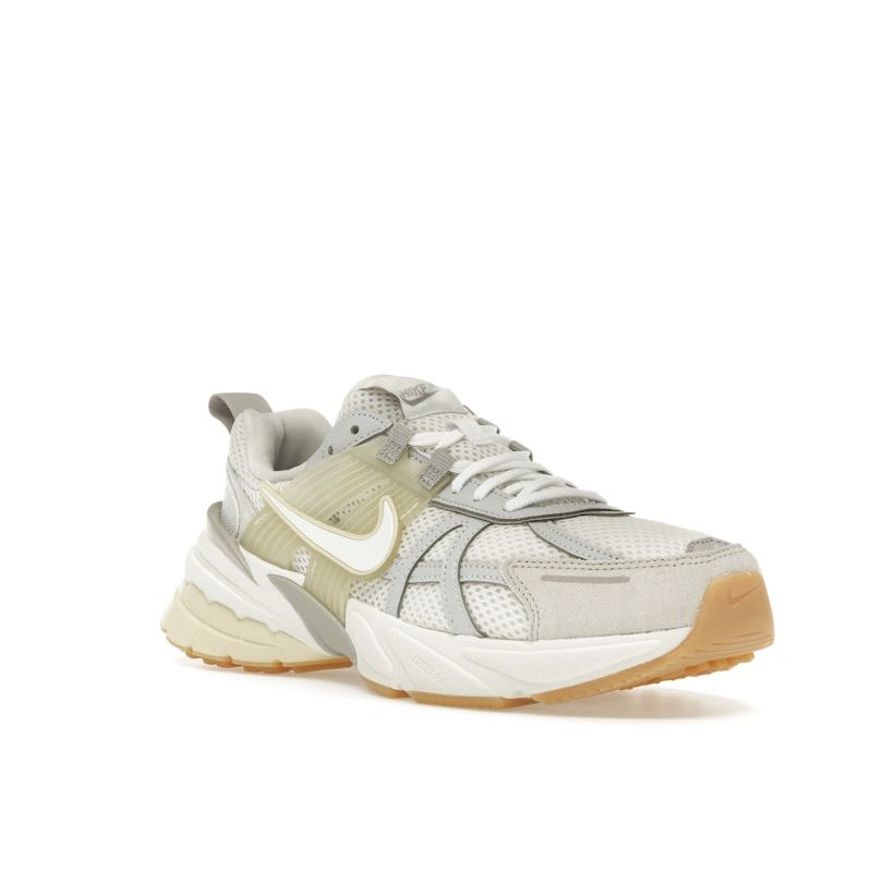 Nike V2K Run Phantom Light Khaki Women Sneakers Cream College-Grey White HV4314-030