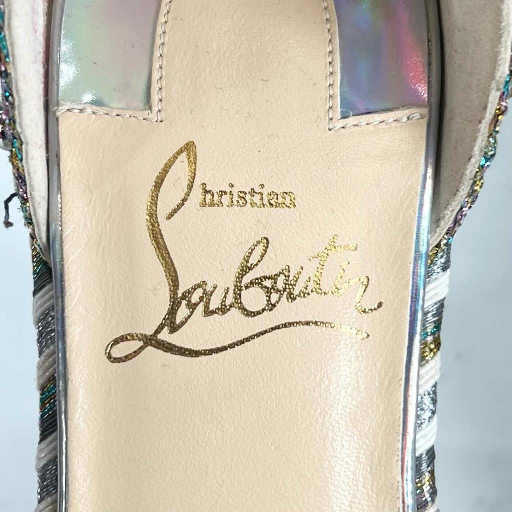 Безупречные босоножки Christian Louboutin на танкетке со шипами Серебристо-бежевые 35 Б/у