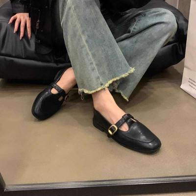 2025 осень новые универсальные маленькие кожаные туфли в корейском стиле универсальные одинарные туфли трендовые ретро плоская подошва квадратный носок черные лоферы женские