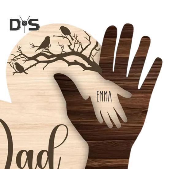 Семья, держащаяся за руки, табличка на стол, деревянная любовь, сердце, жест, украшение, День матери, День отца, домашний офис, стол, центральное украшение, украшение