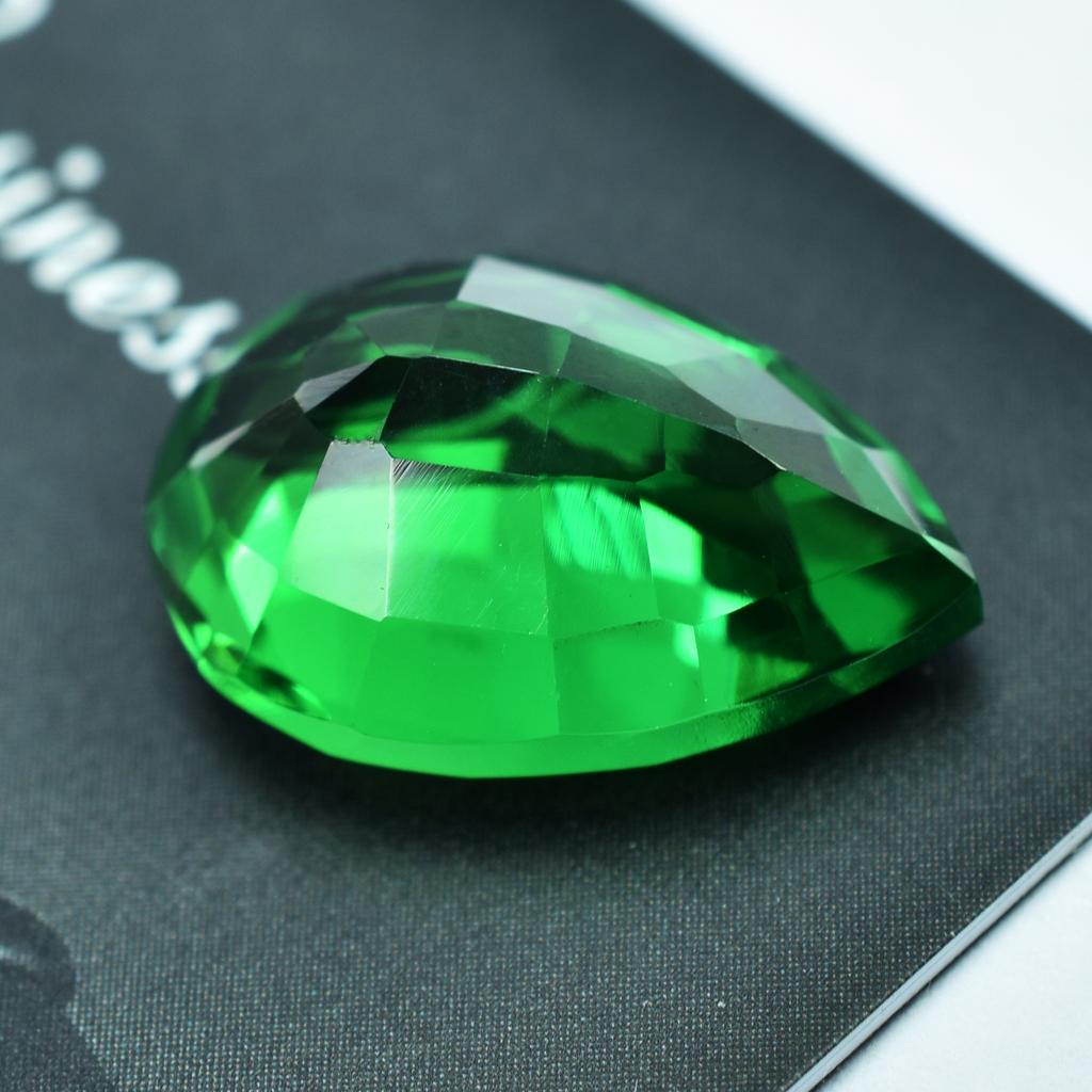 Natural Tsavorite Garnet Pear Cut Green 10 Ct   VVS Loose Gemstones