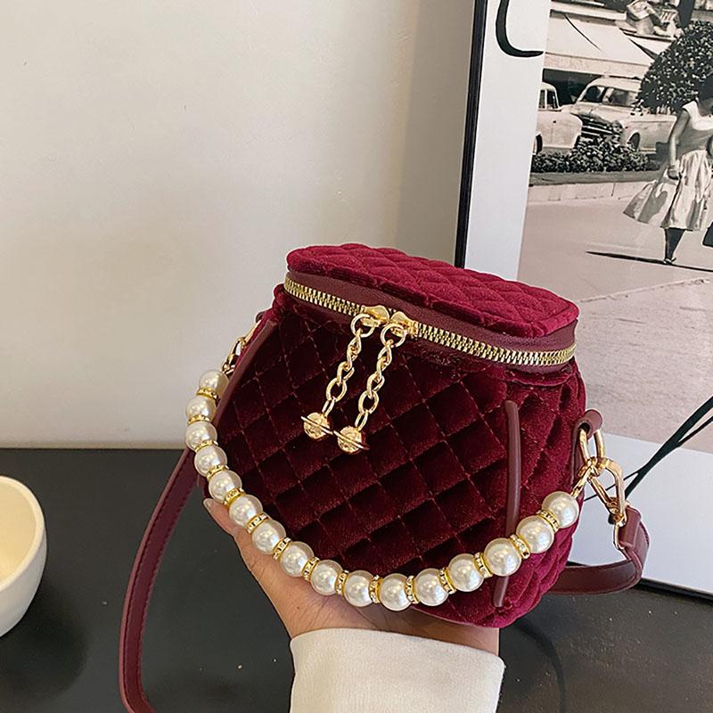 Нежная бархатная высококачественная красная жемчужная сумочка, модный дизайн, роскошная мини-сумка-ведро, женская новая сумка через плечо